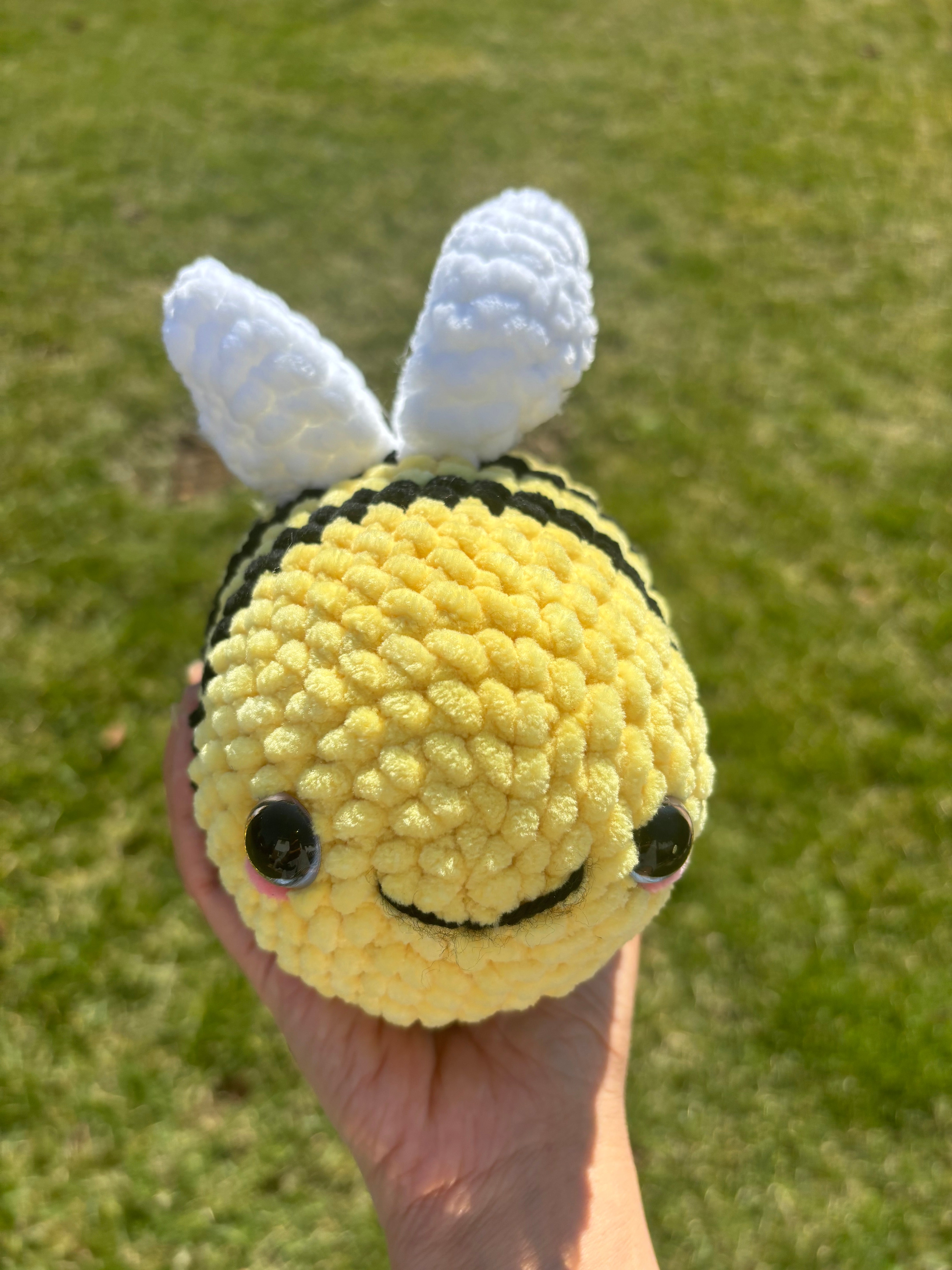 Rob-Bee Plushie